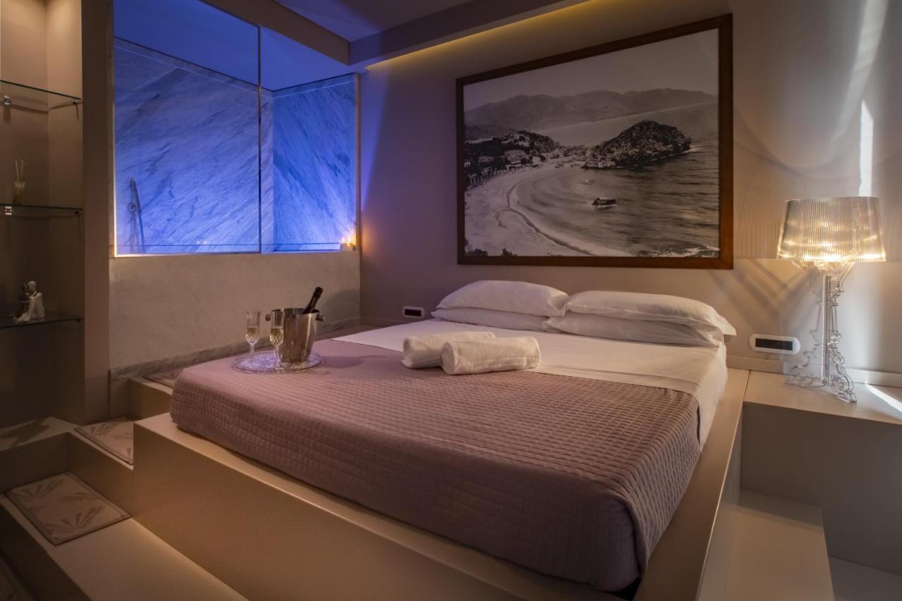 Fenetre Sur Le Blue Taormina Exterior foto